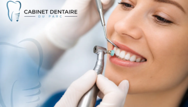 Pourquoi faire un détartrage ? Guide complet pour vos dents